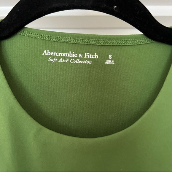 NWT Abercrombie and Fitch green bodysuit - Picture 3 of 6
